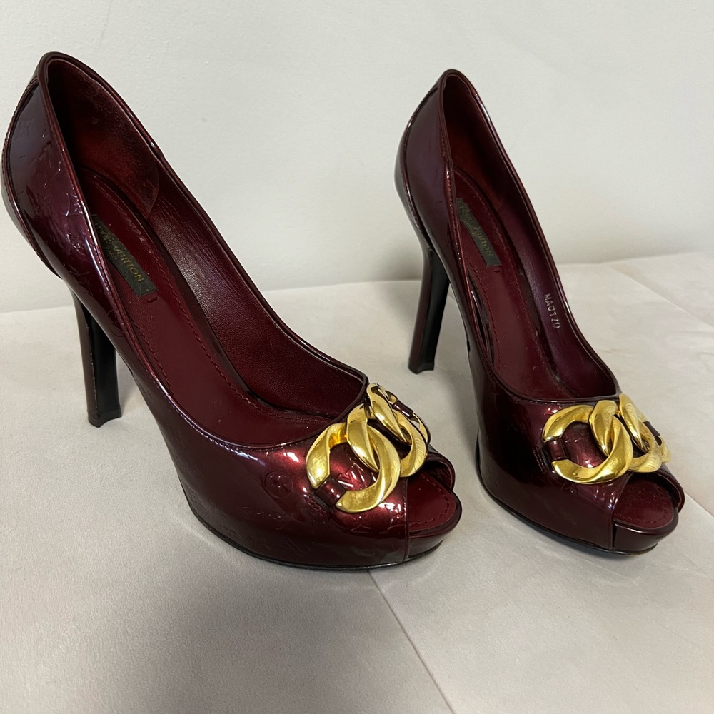Louis Vuitton Burgundy Patent Leather Peep-Toe Pumps with Gold Chain Accent